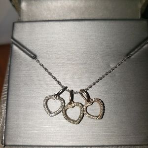 Zales 3 heart Necklace ❤
